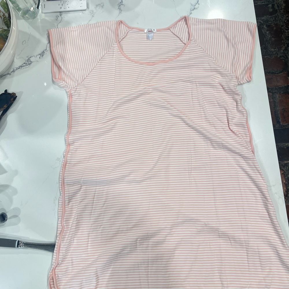 Lake nightgown short sleeve dress